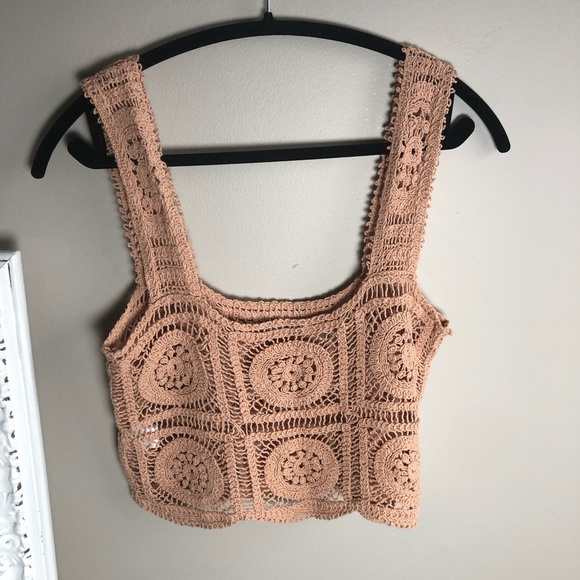 Cute tan retro crochet top - Picture 4 of 9